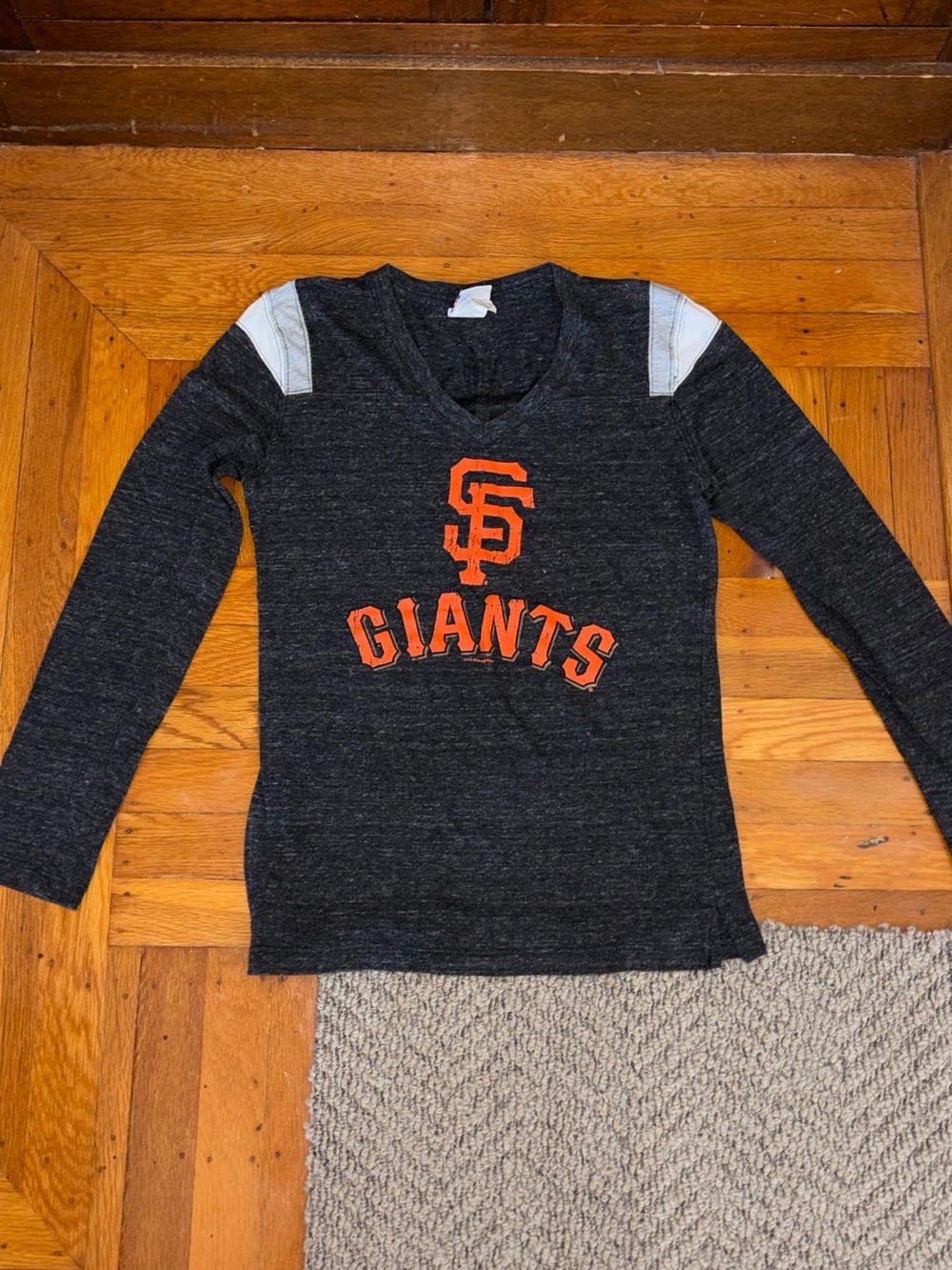 SF GIANTS Black Long-Sleeve Kids' Tee. Exclusive 2017.